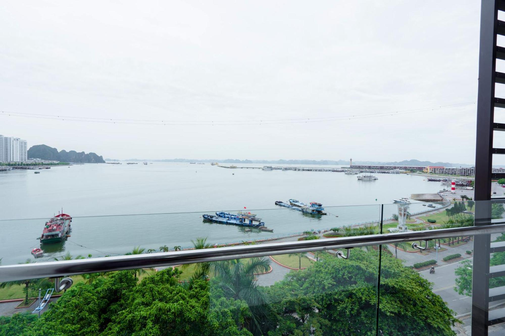 Bach Dang Ha Long Hotel Exterior photo
